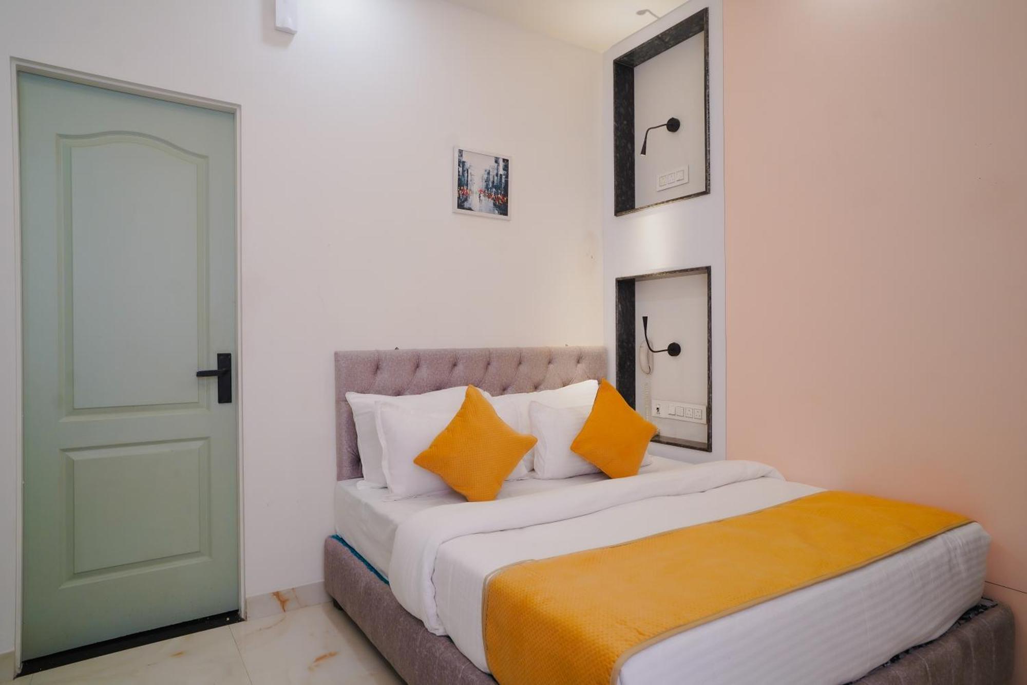 Hotel The Hidden Door-Near Jaipur Airport Buitenkant foto